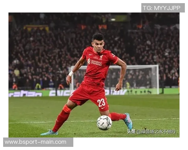 友谊赛拜仁轻取里昂三球完胜转会传闻引发热议